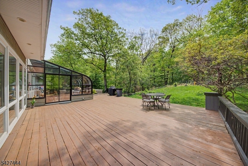 Huge Deck