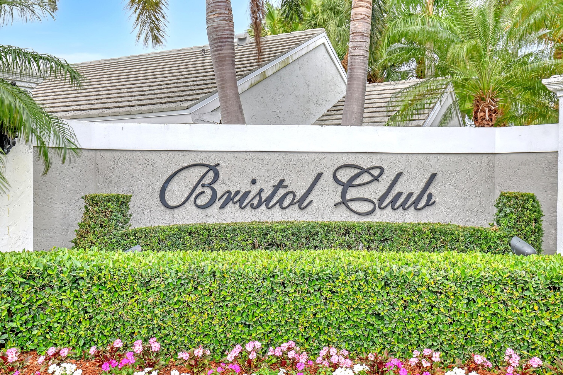 Lovely well maintained Single Family Home Community in PGA National