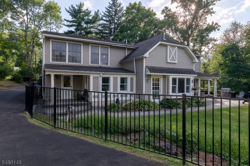 Image of listing