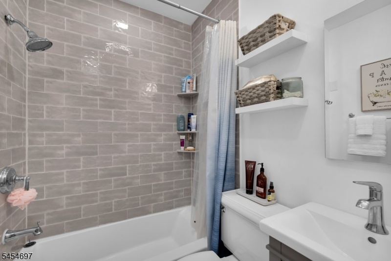 Full Bath