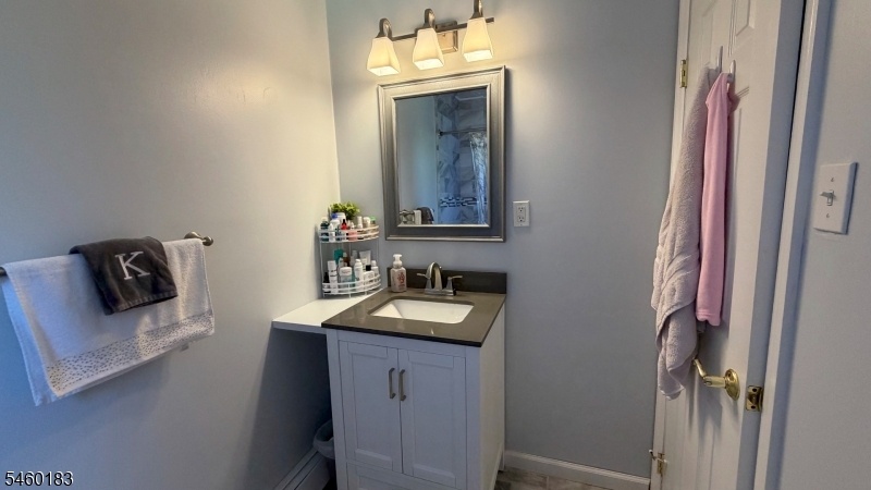 Bathroom2