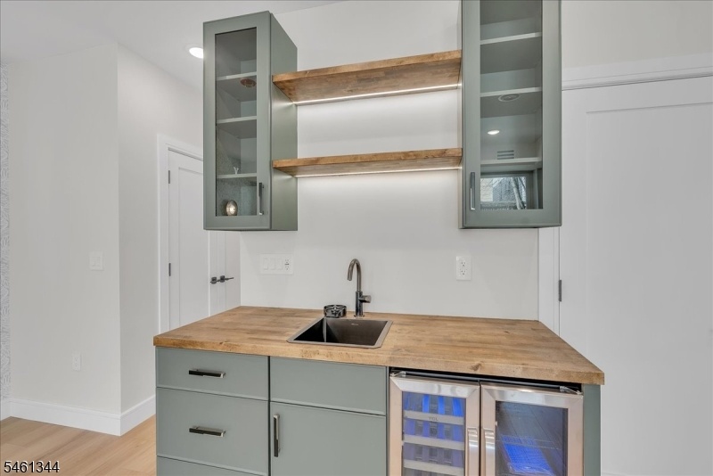 Wet Bar