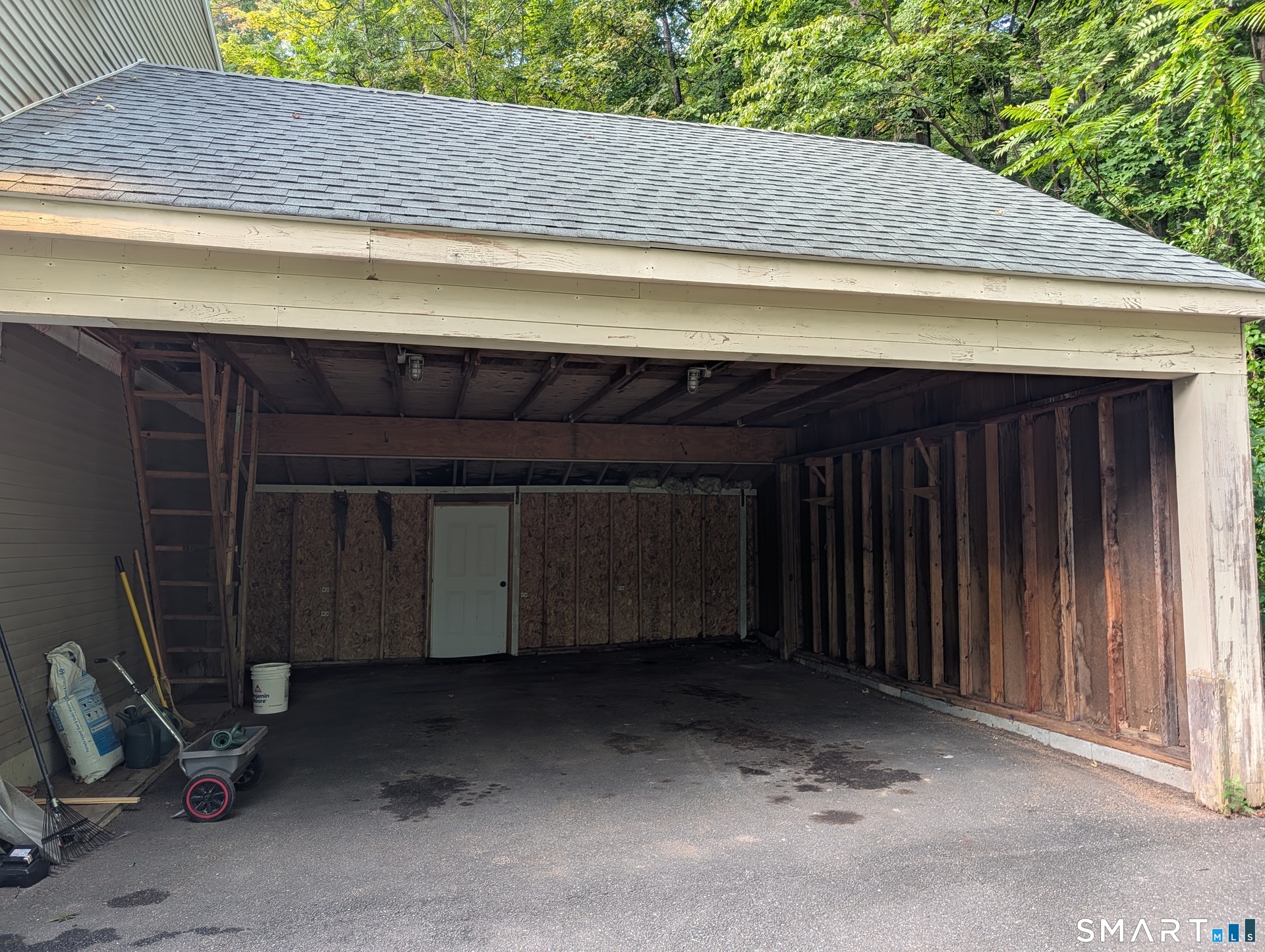 Carport