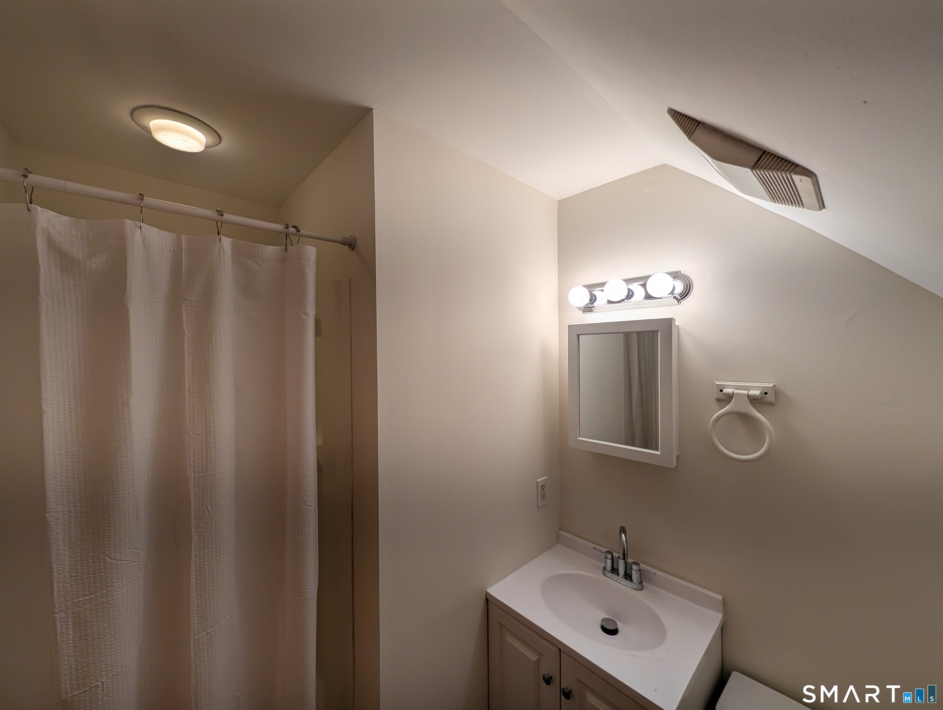 Bathroom 4