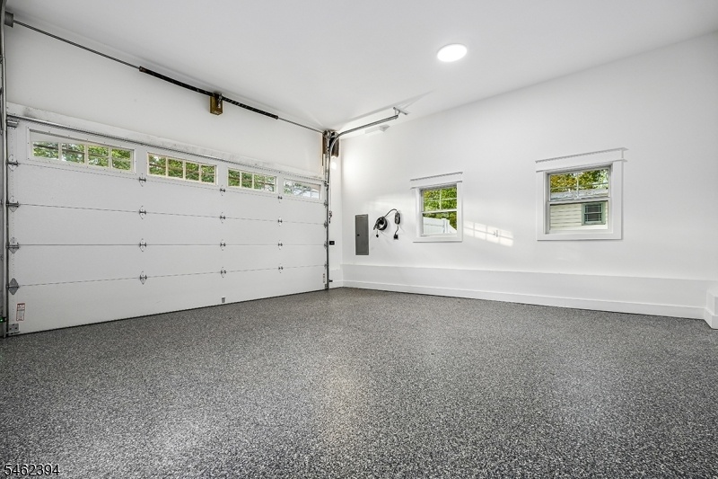 2 Car Garage