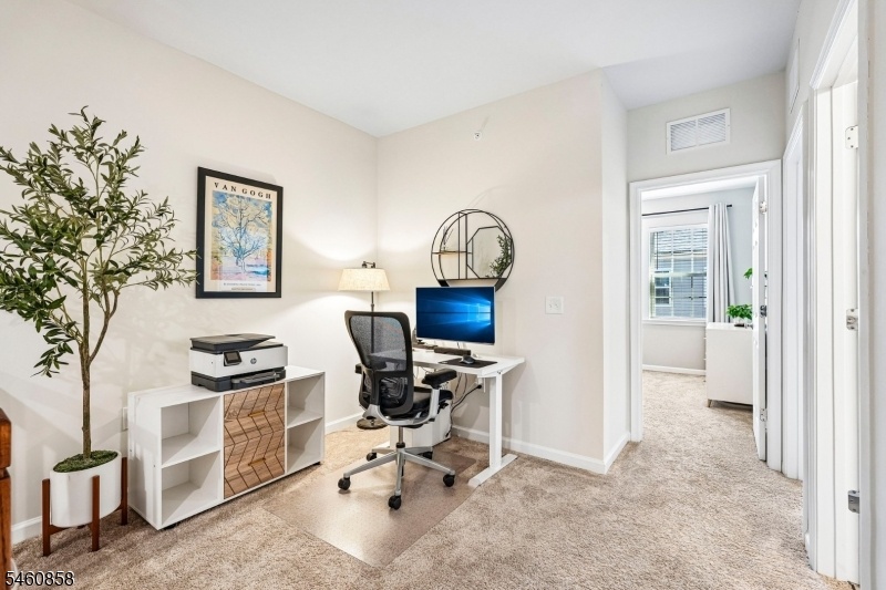 Loft, Flex Area