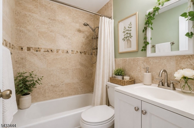 Unit 2 - Bathroom