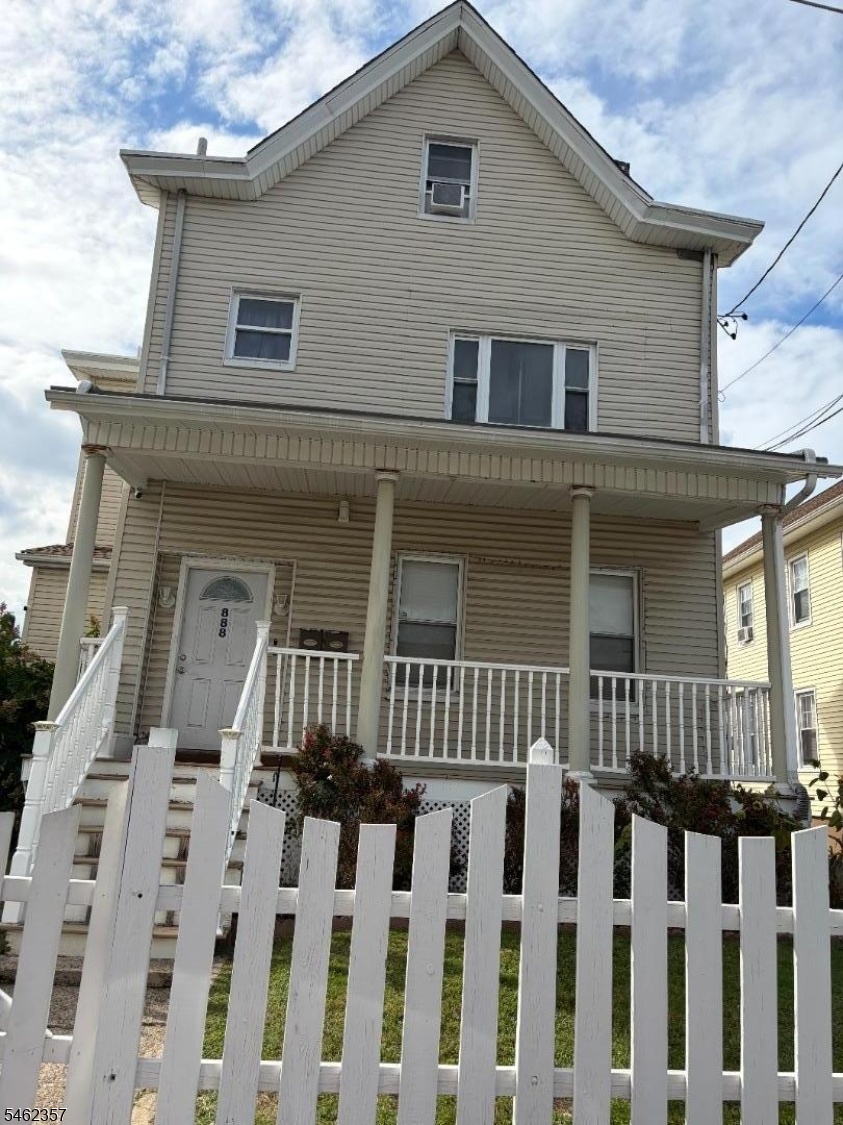 Front view 3