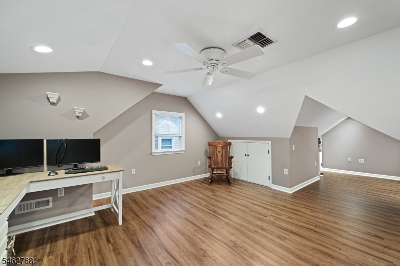 Bonus Room