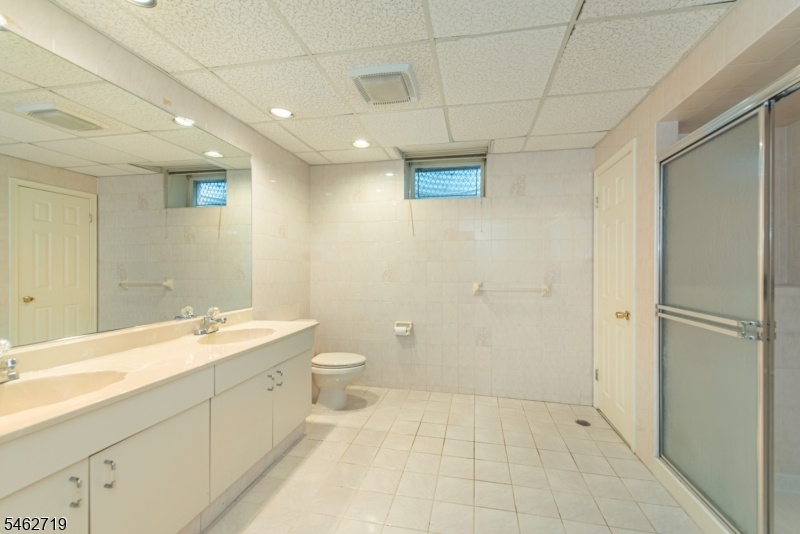 Basement- Full Bath