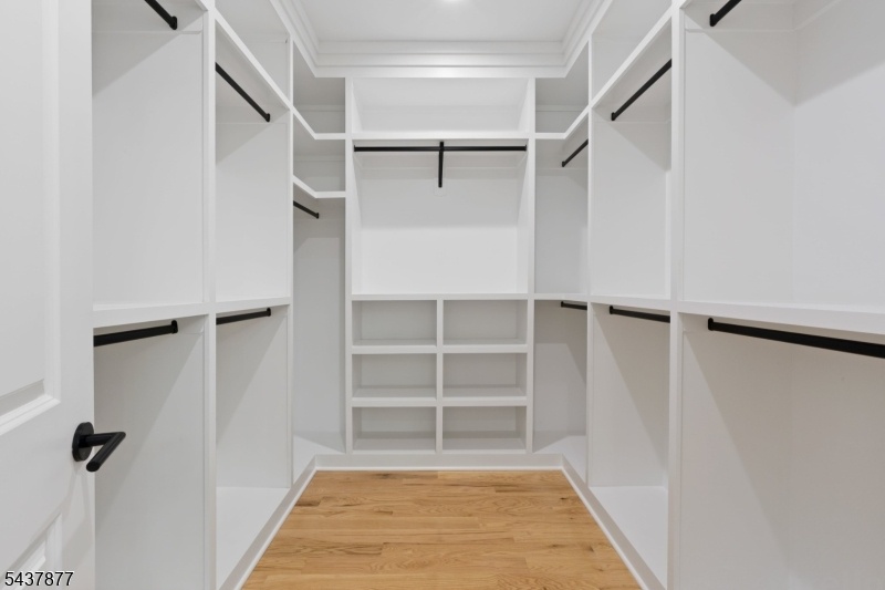 Walk in Closet