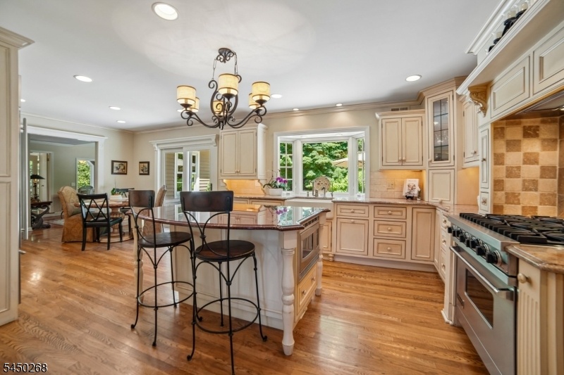 Gourmet Kitchen