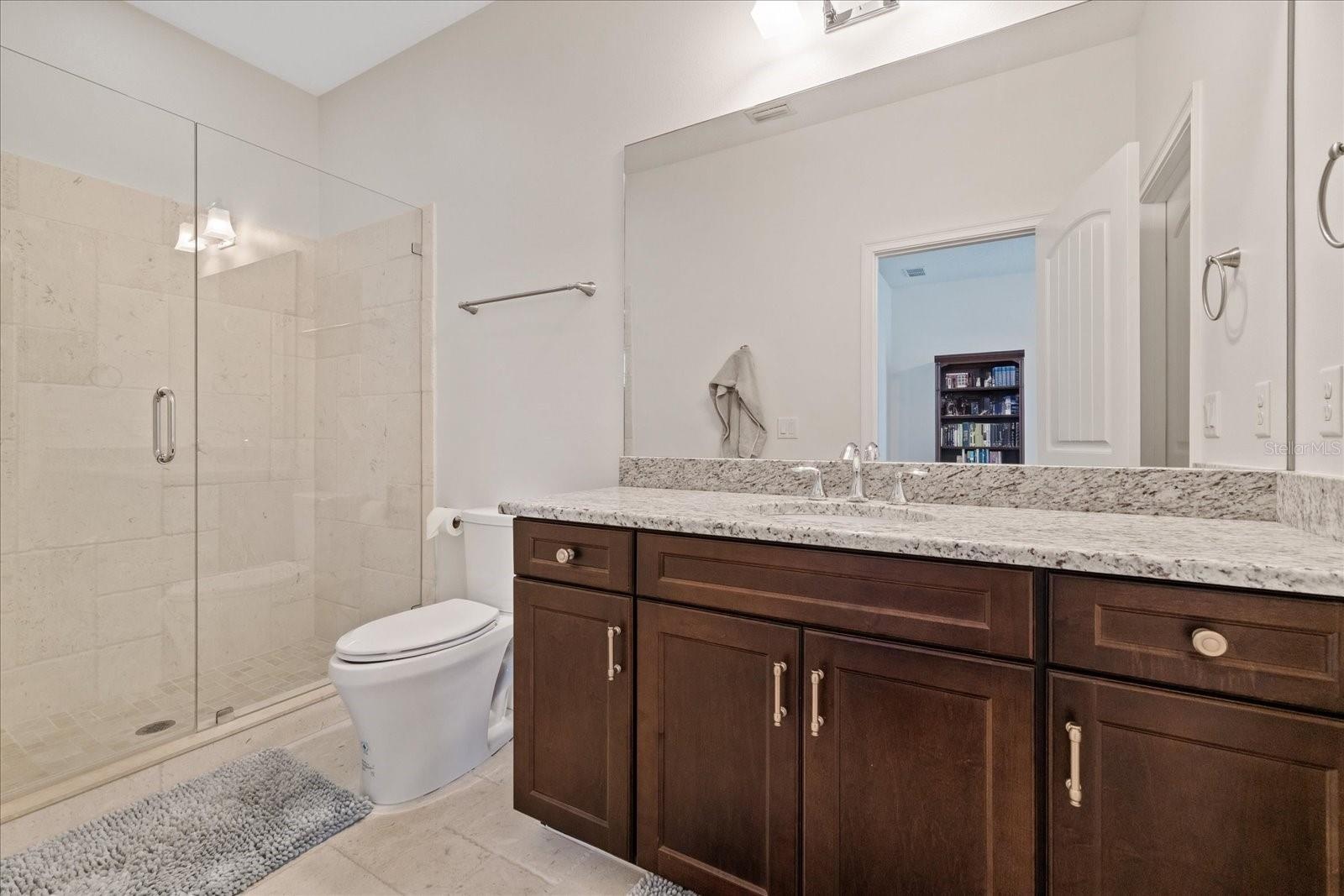Bedroom 4 en-suite bathroom
