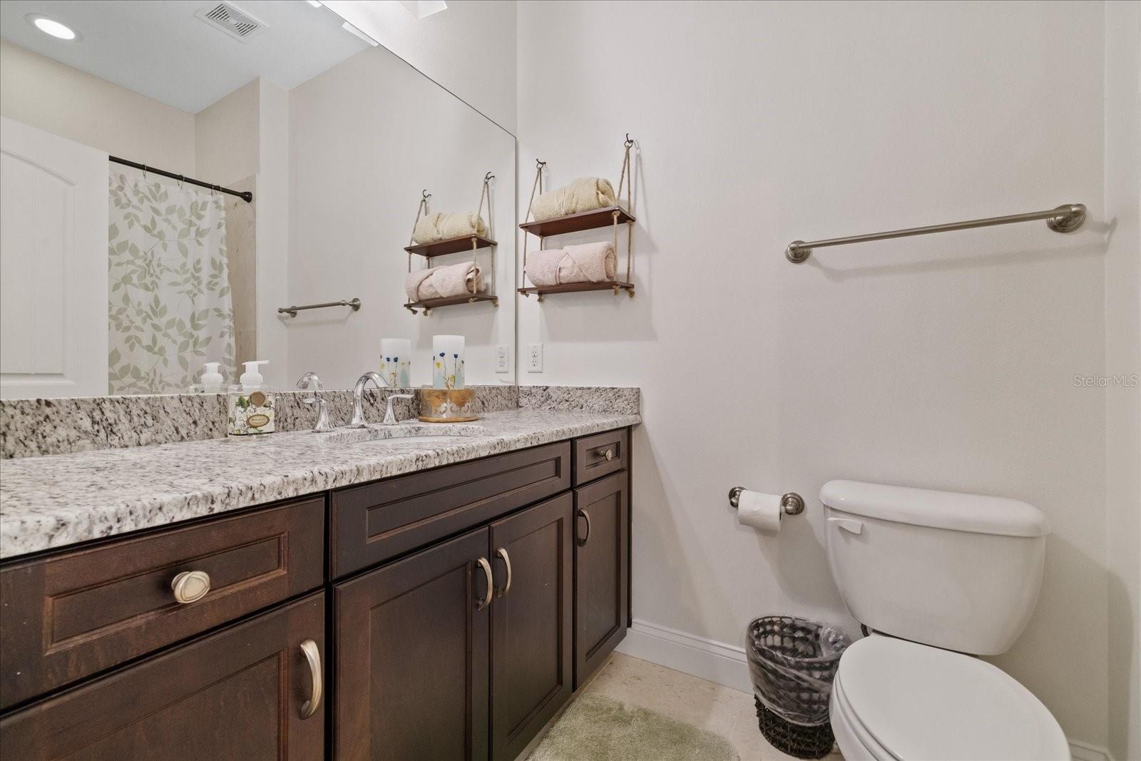 Bedroom 2 en-suite bathroom