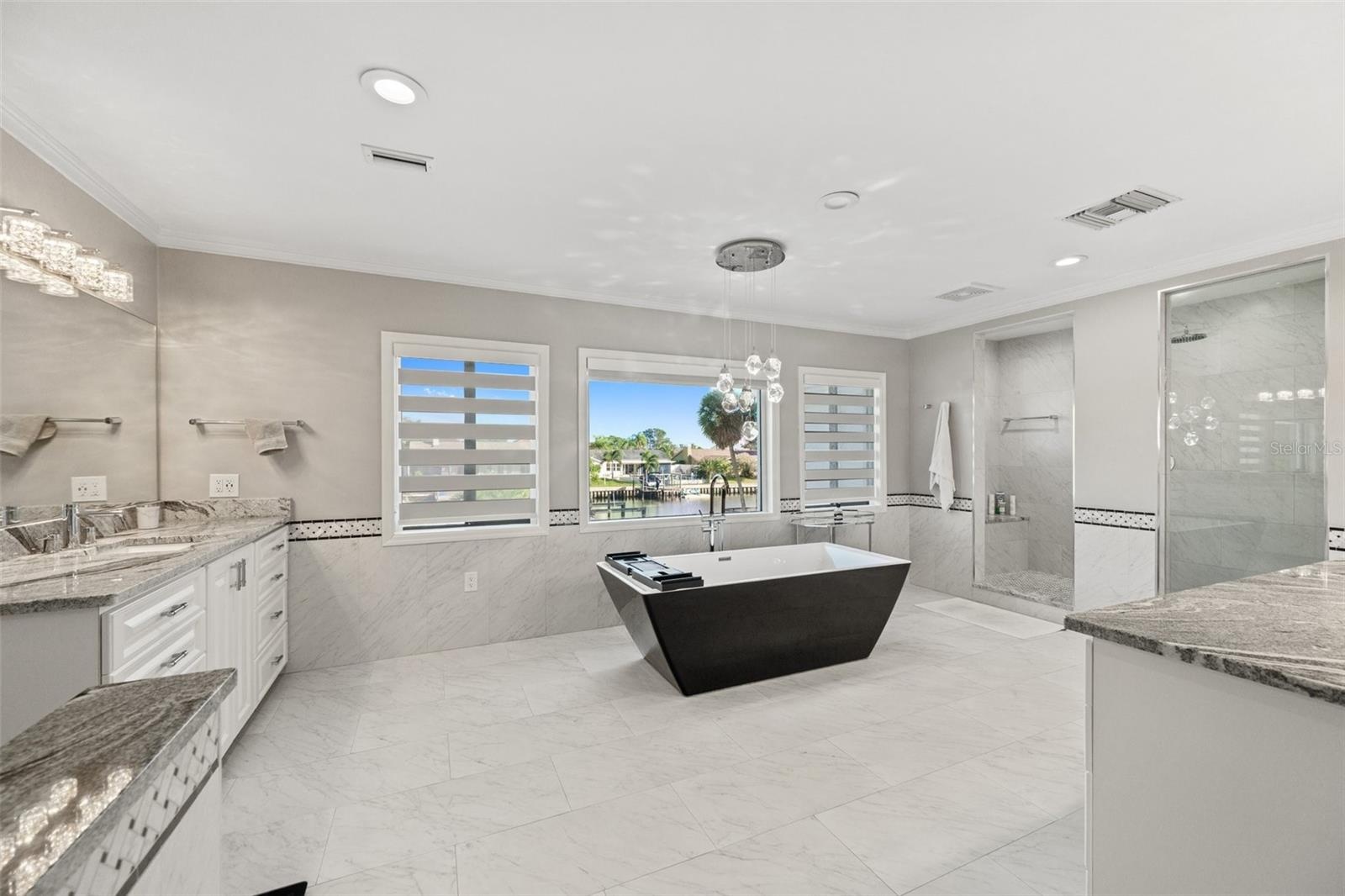 Primary bath