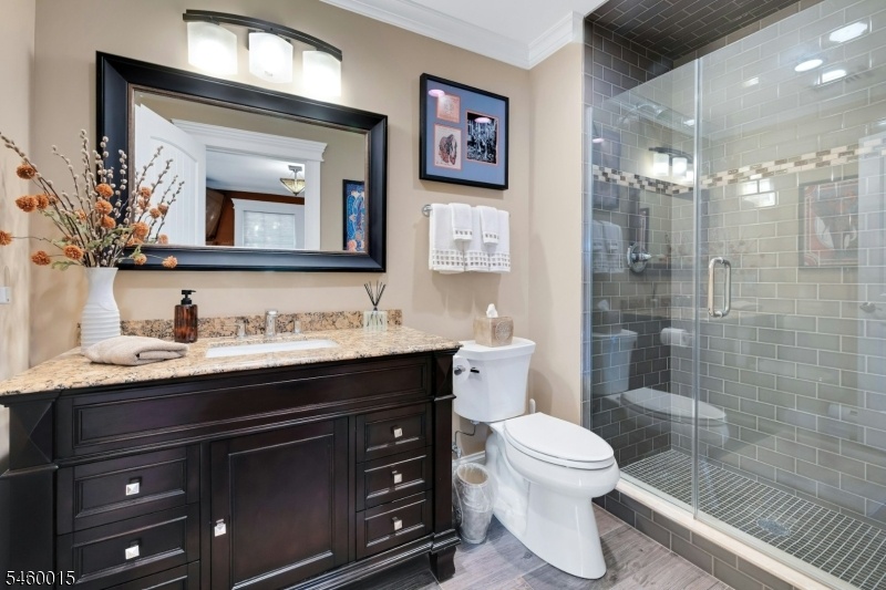 Bathroom 4