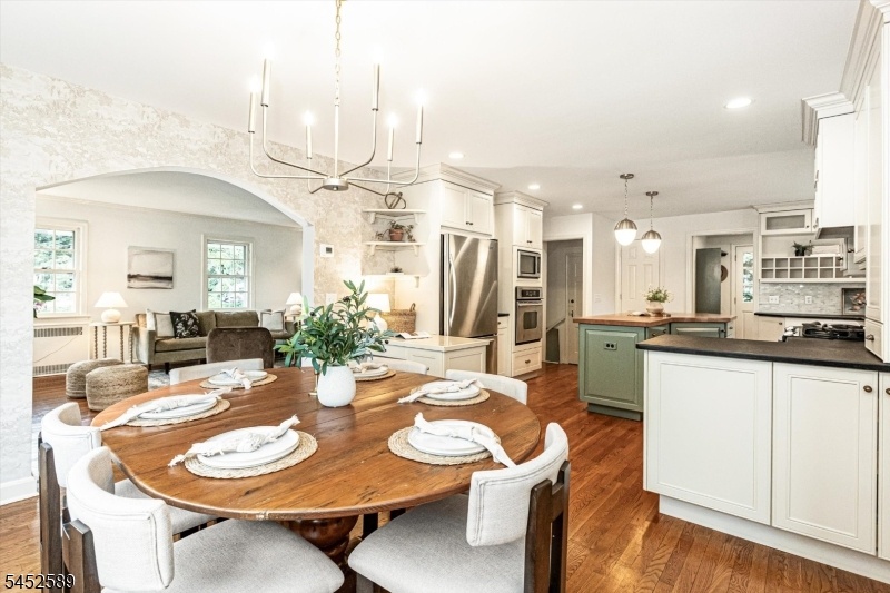 Dining Room / Kitchen