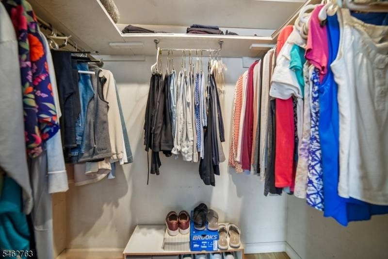walk in closet