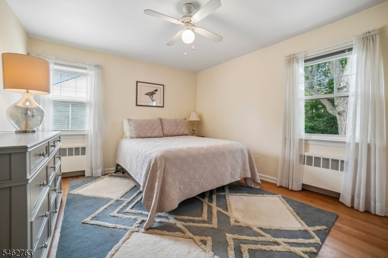 1st flr bed