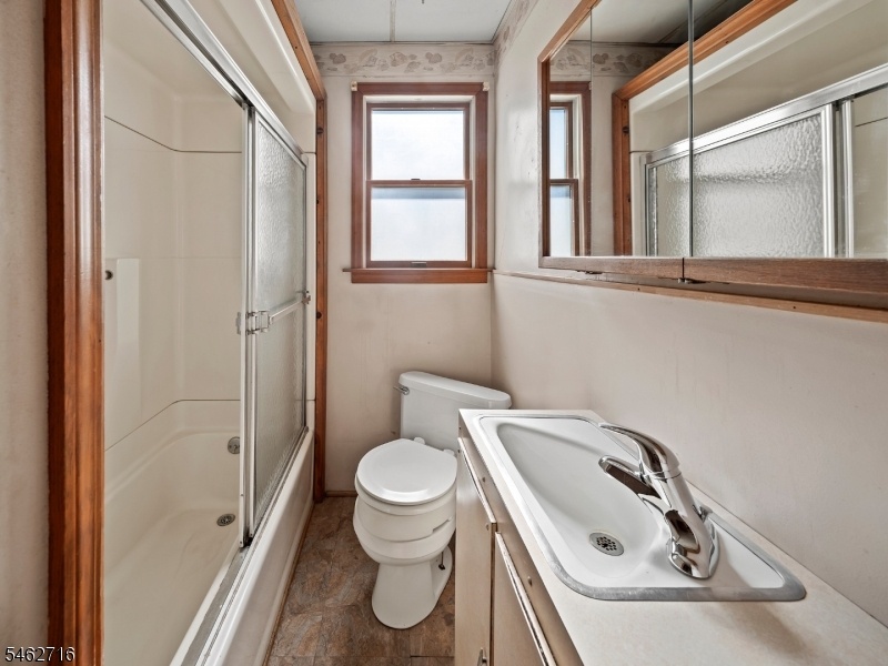 unit 1 bath