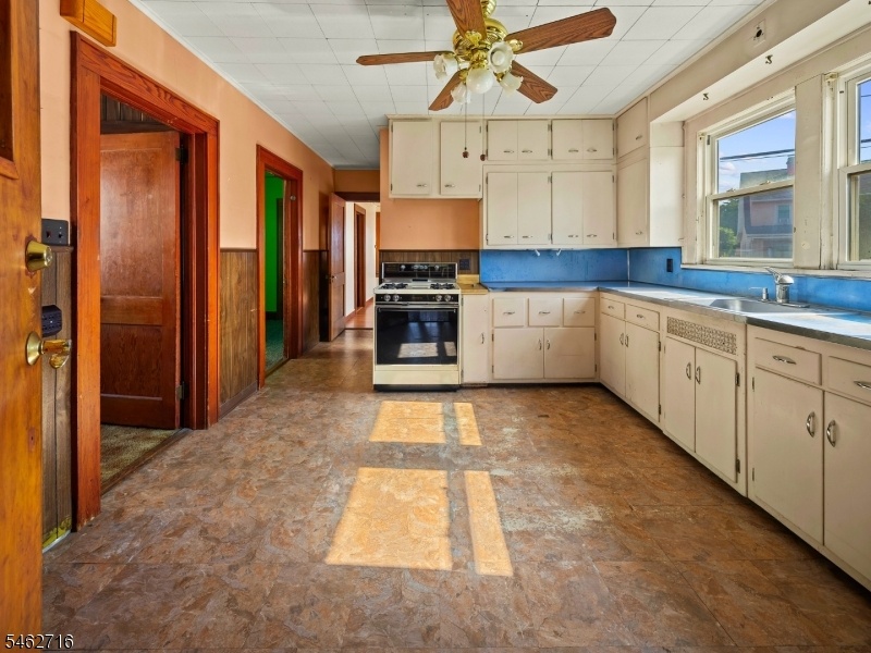 unit 1 kitchen