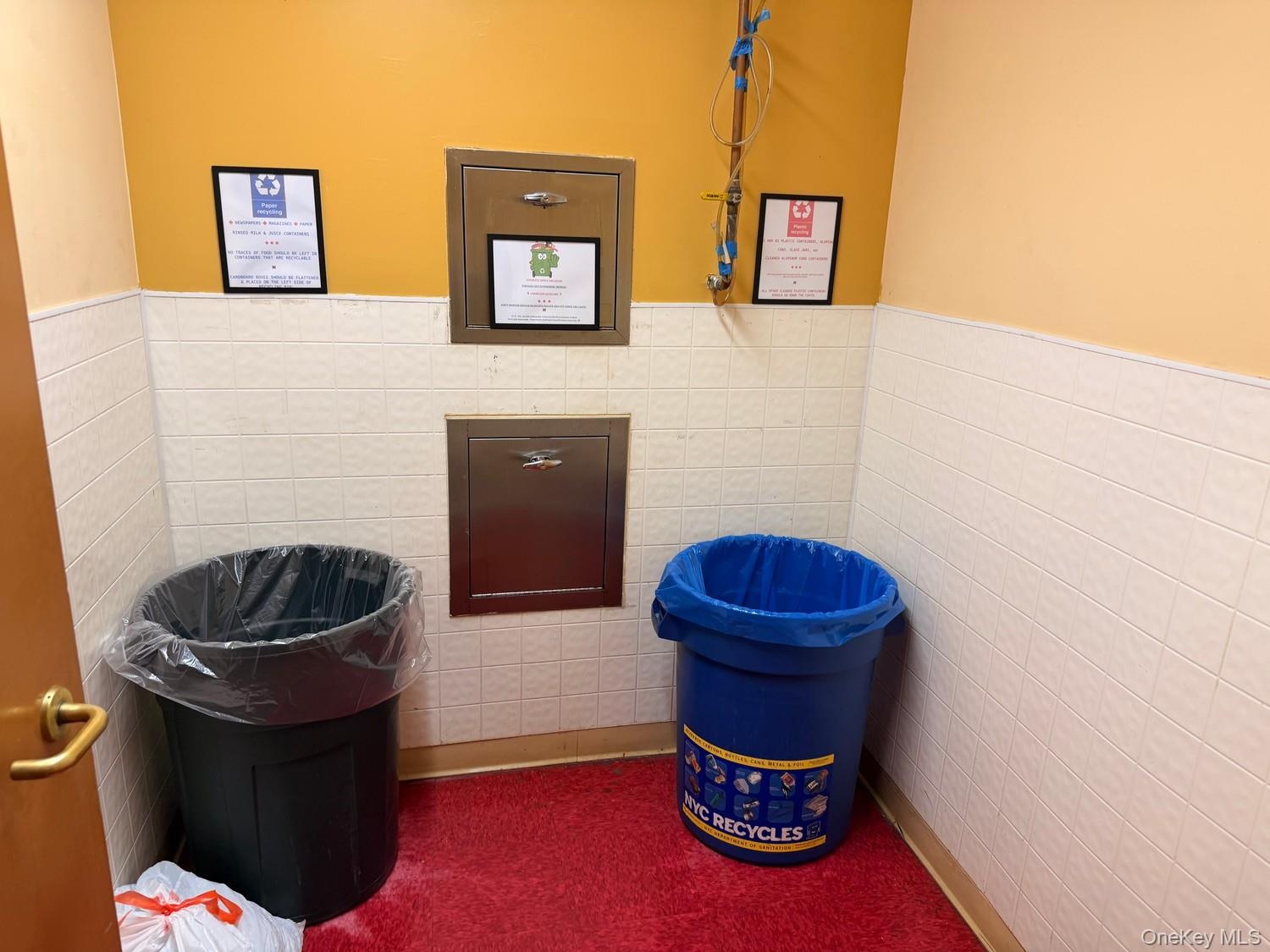Garbage & Recycling