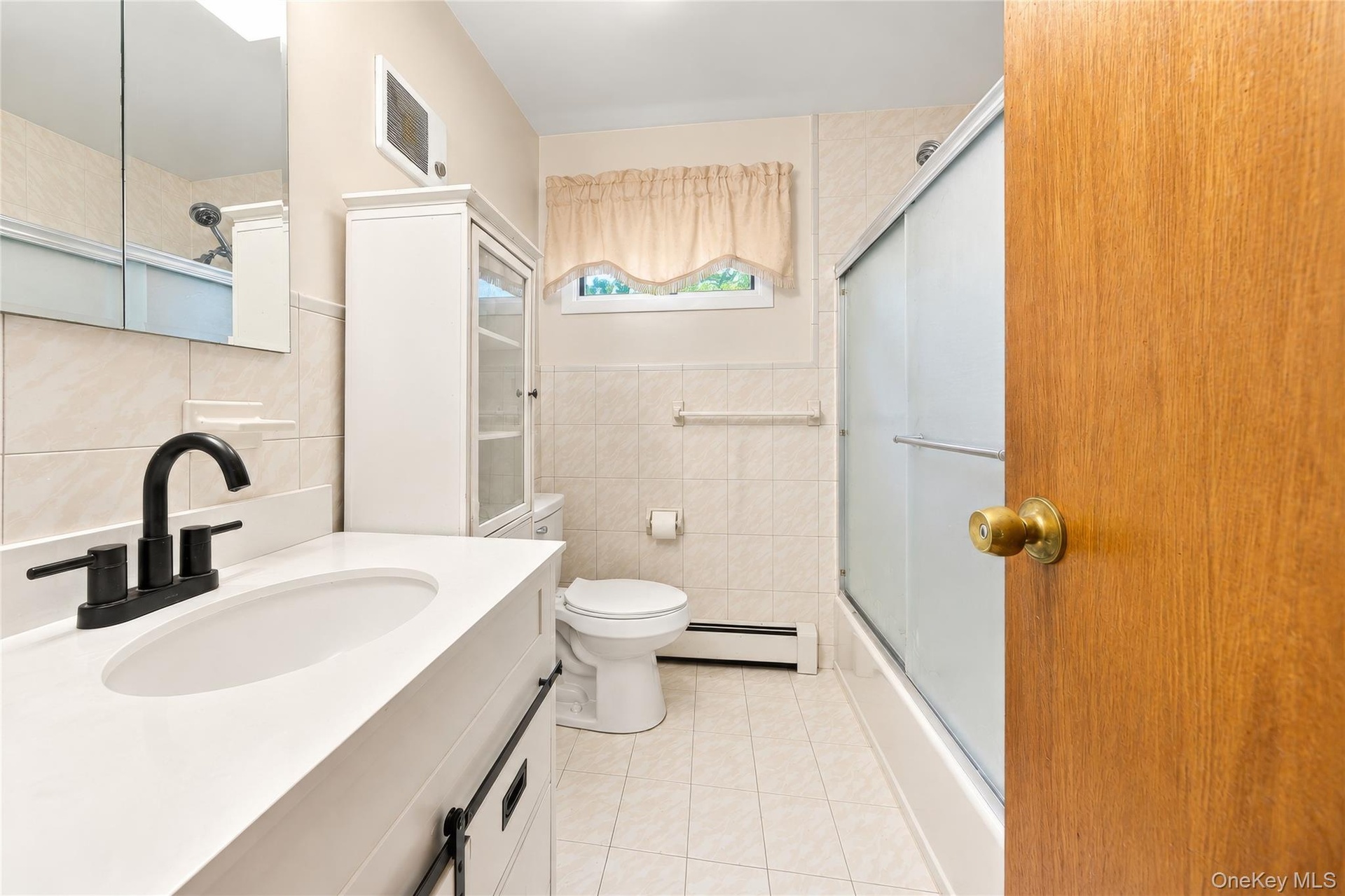 Upstairs Bath