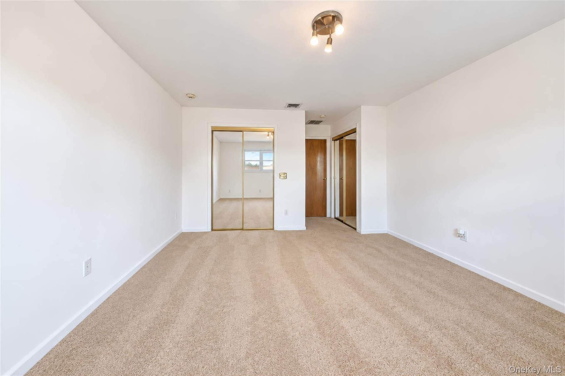 1st fl bedroom