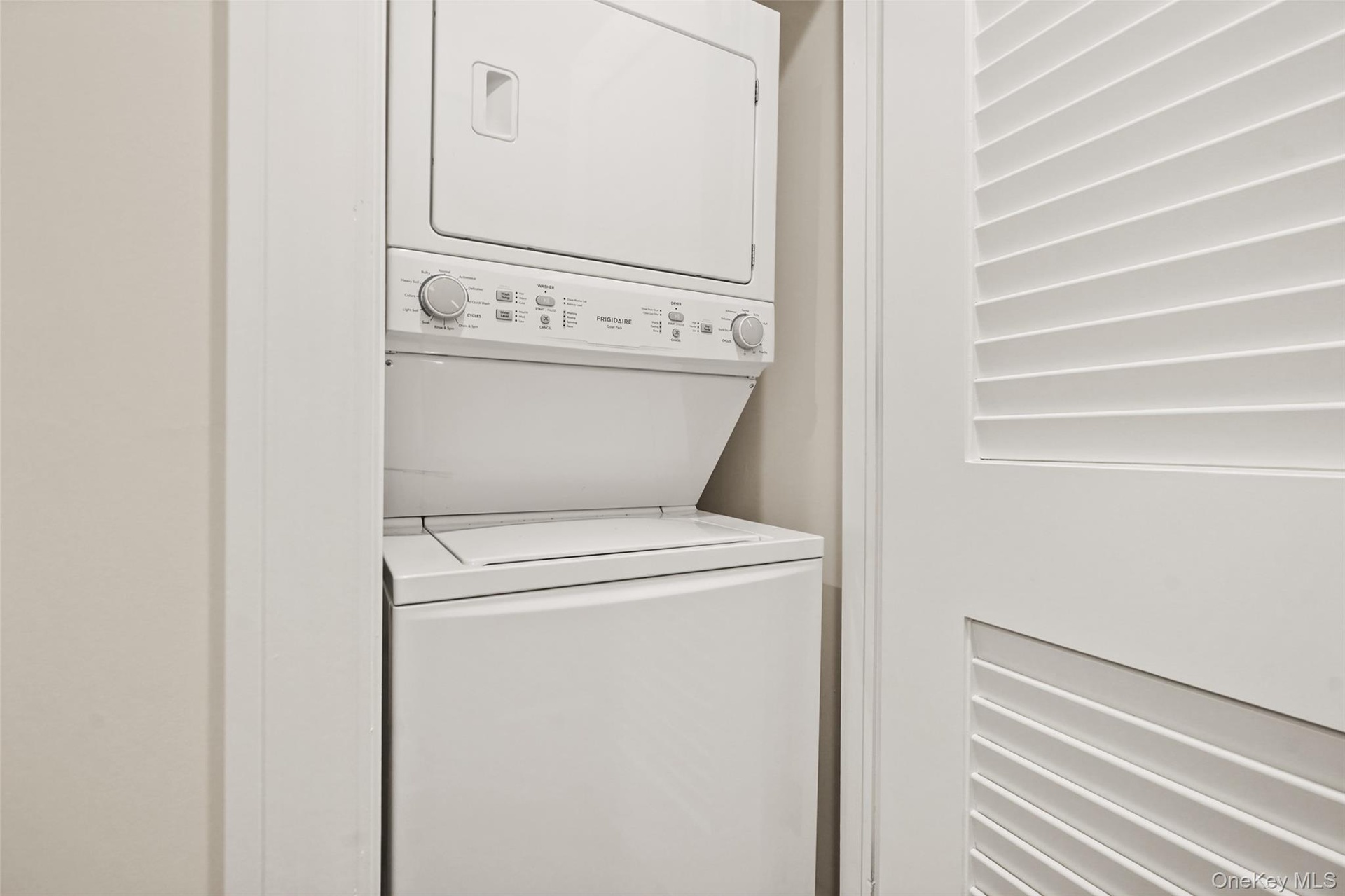 Stackable washer and dryer unit