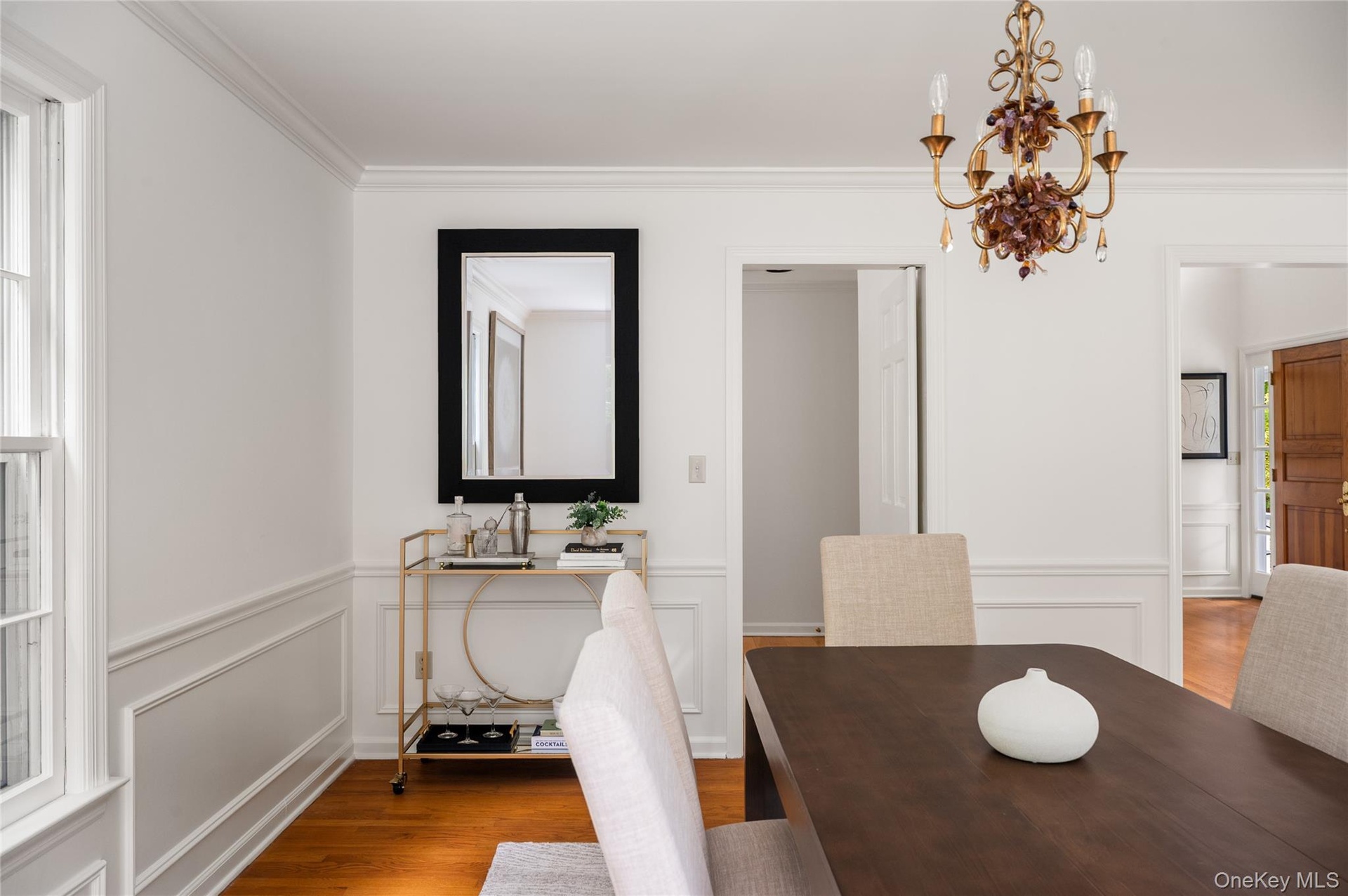 From dining room door to kitchen