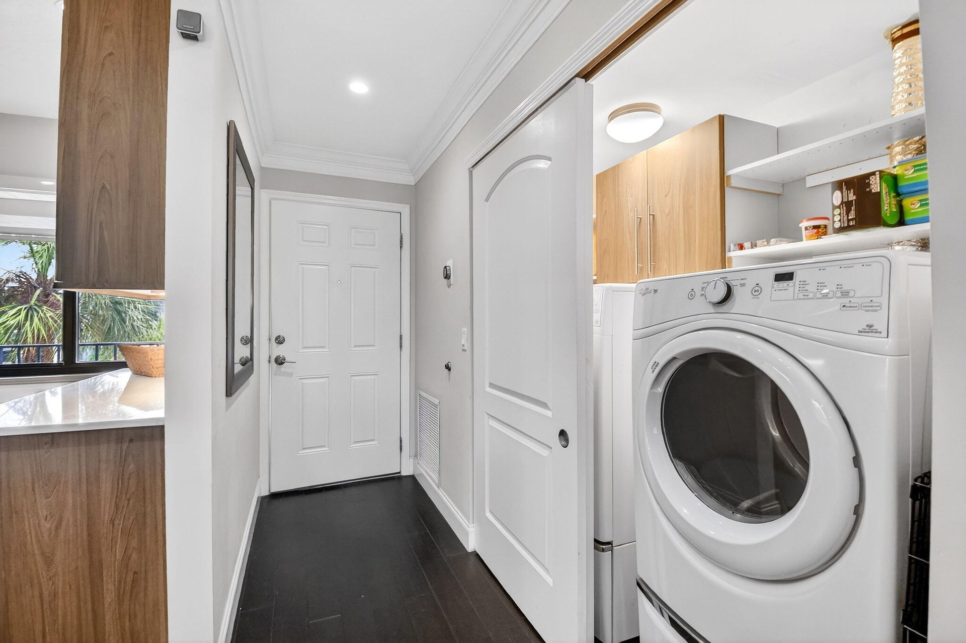 Washer/Dryer closet
