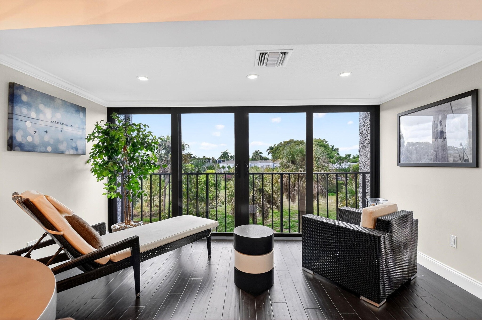 Lounge area