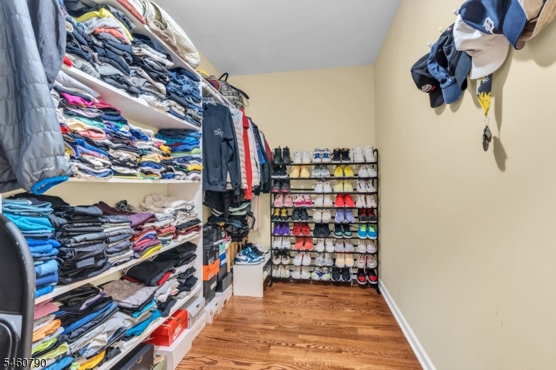walk in closet