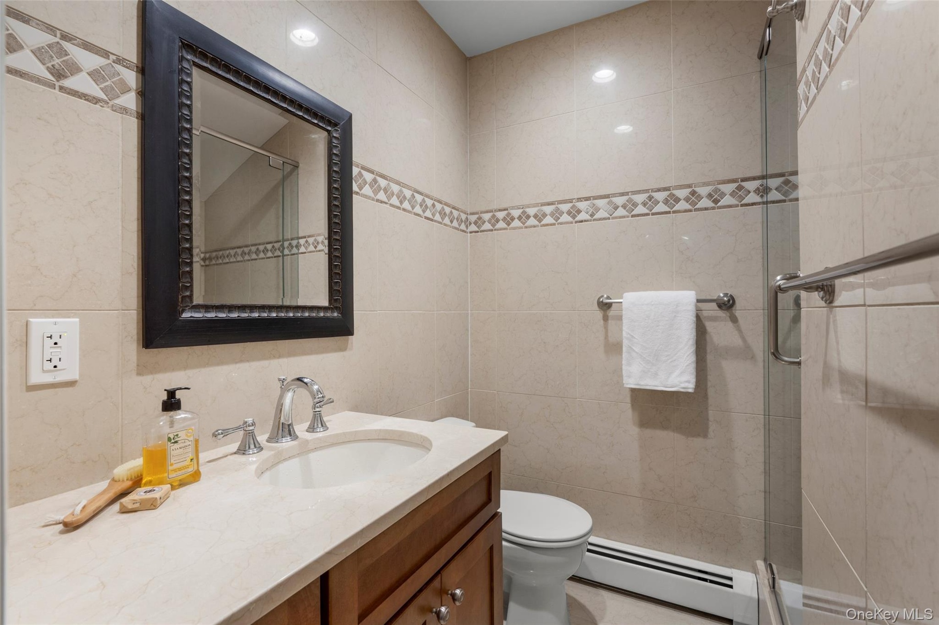 Full bathroom in loft space