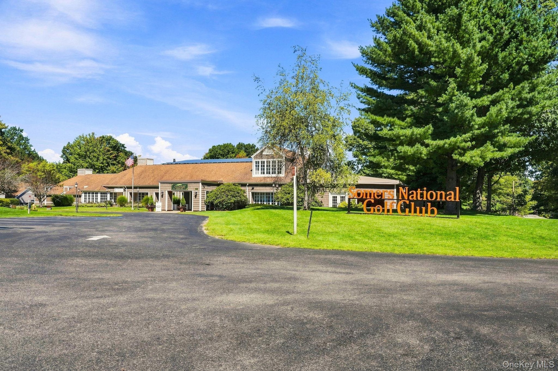 Somers Golf Course Clubhouse