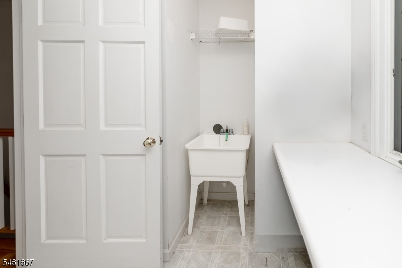 2nd Floor Laundry Room