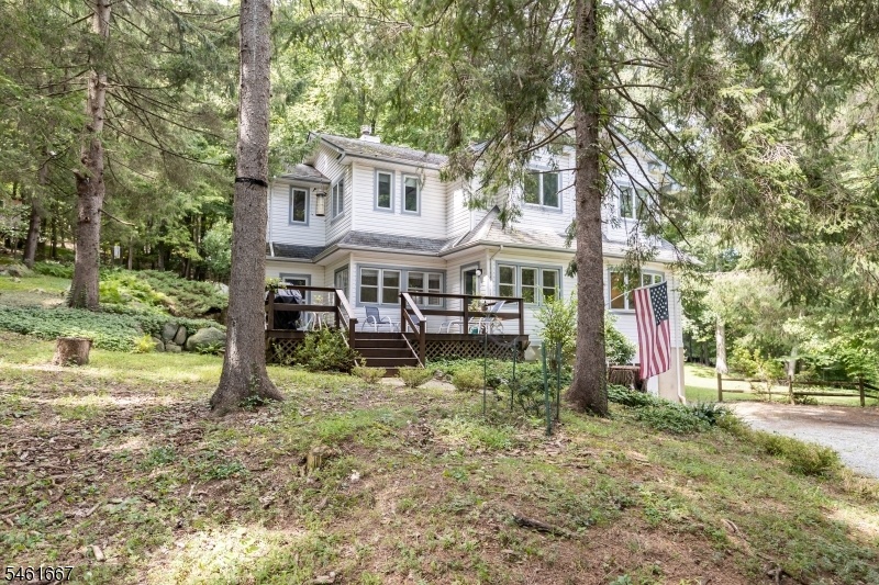 Front view of yard and home