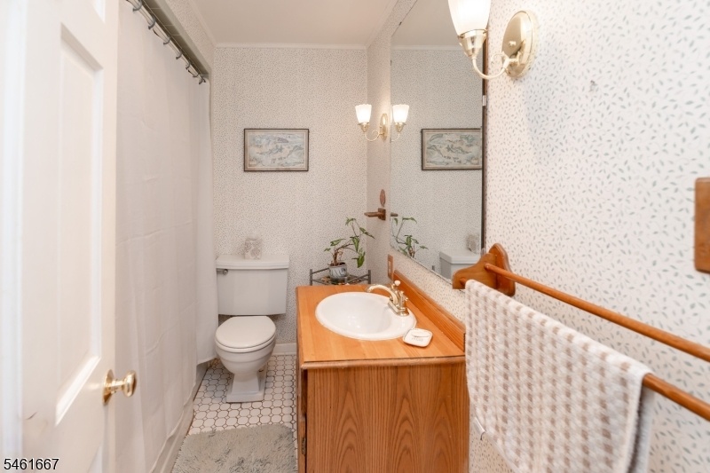 1st floor bathroom