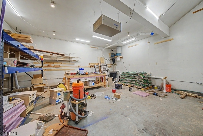 DIY Garage 3