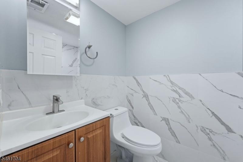 Bathroom3