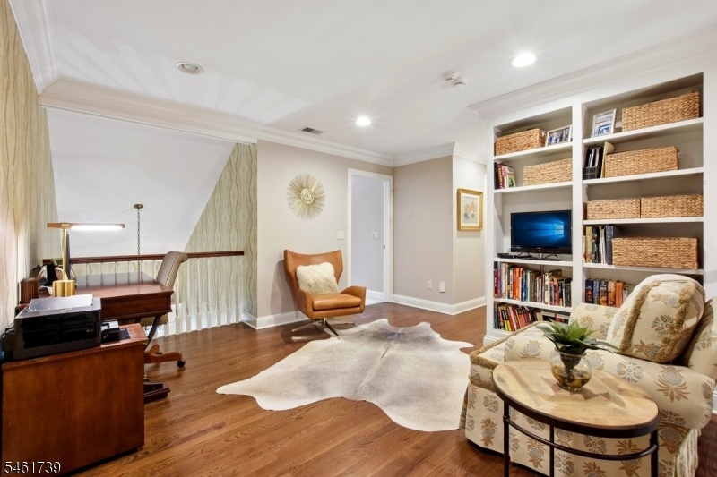 Loft / office
