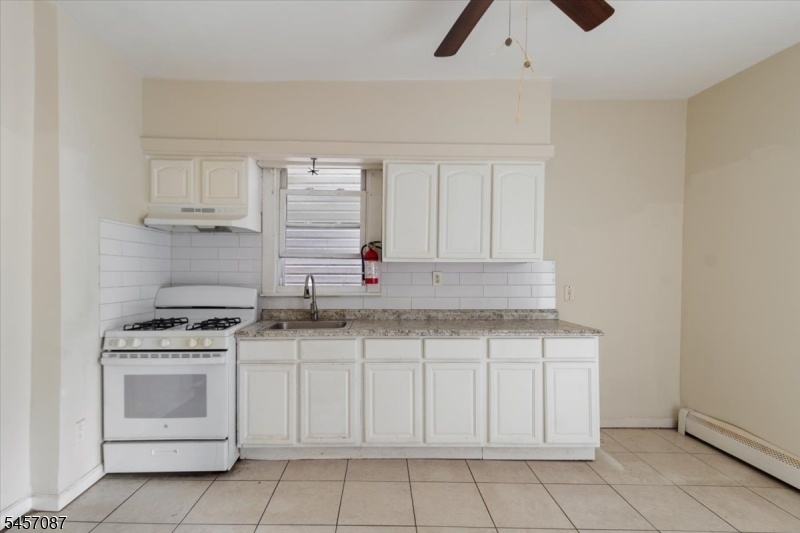 Kitchen 3