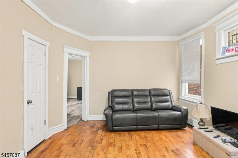 Living room 2