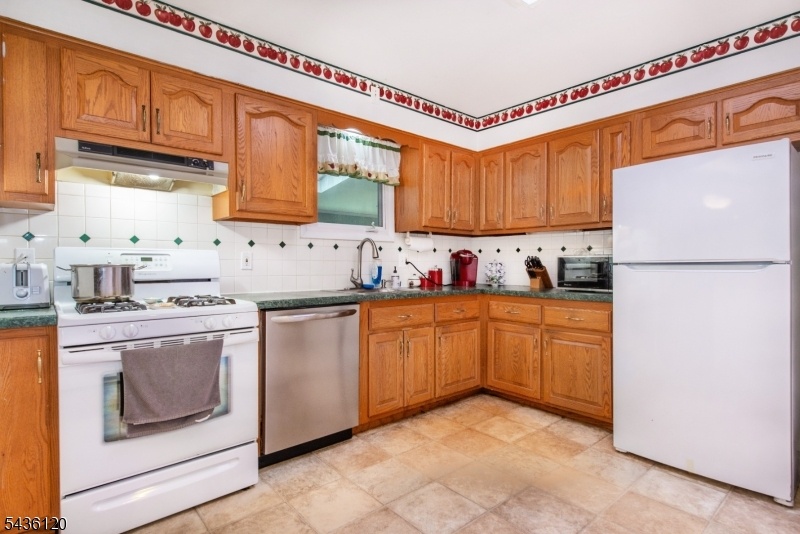 Eat in Kitchen