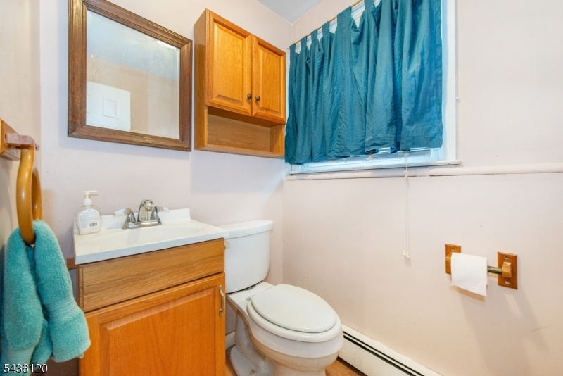 1/2 bath