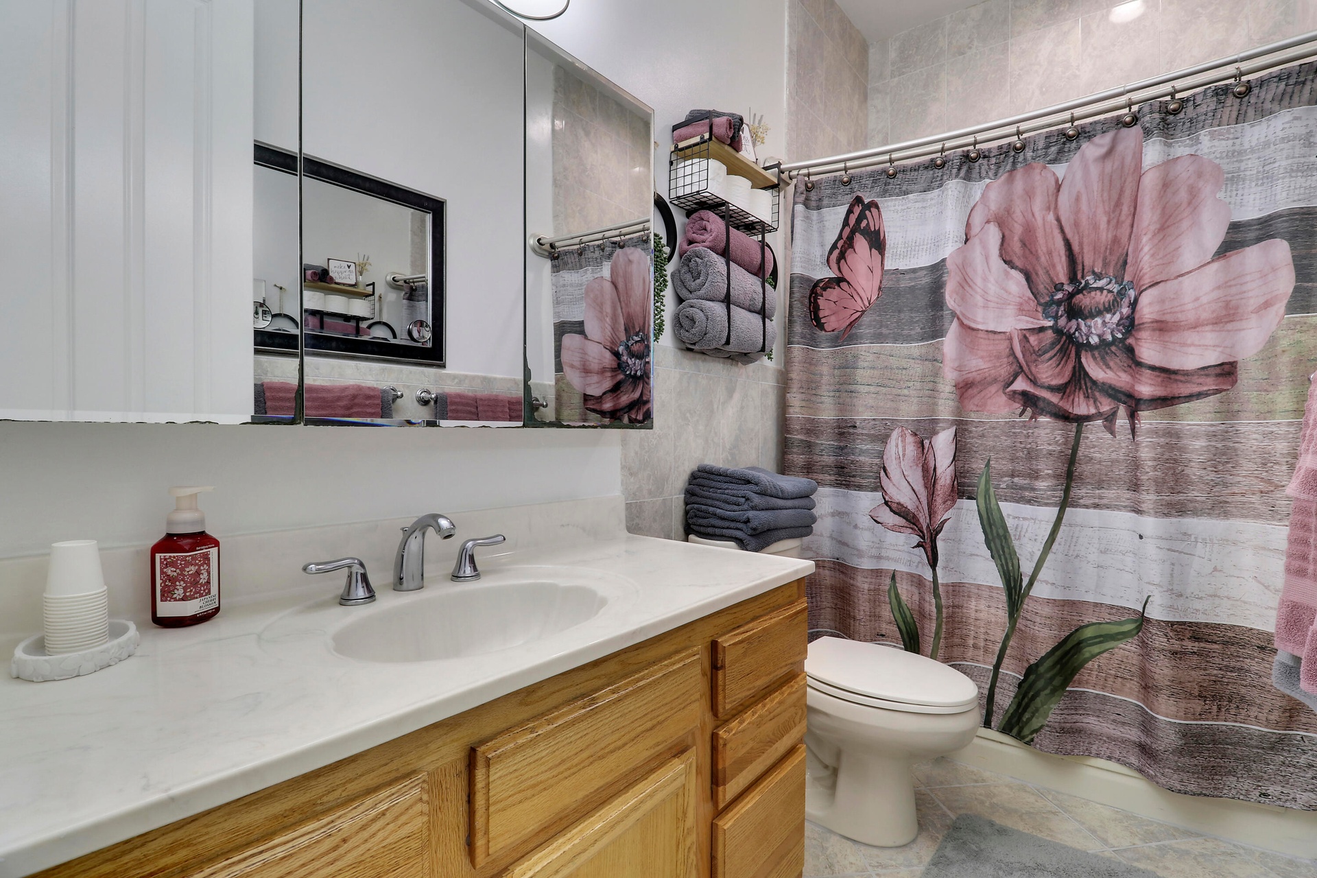2nd bathroom