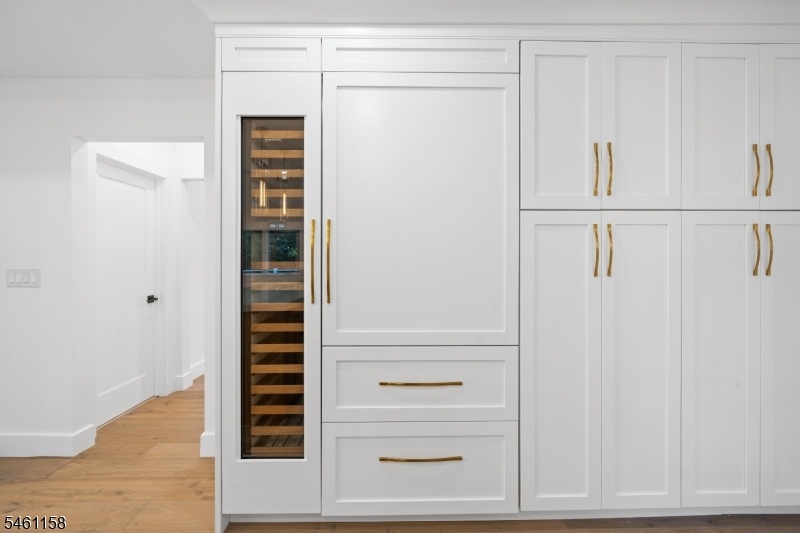 Wine Fridge/Refrigerator