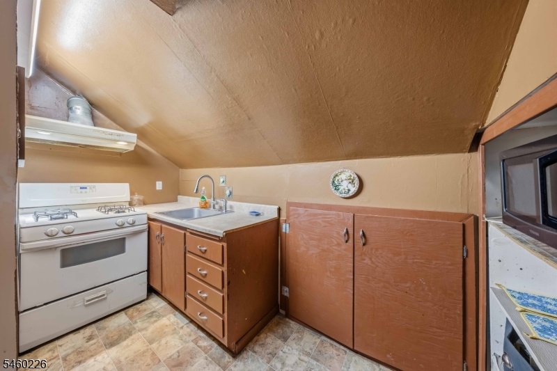 Unit1 Kitchen