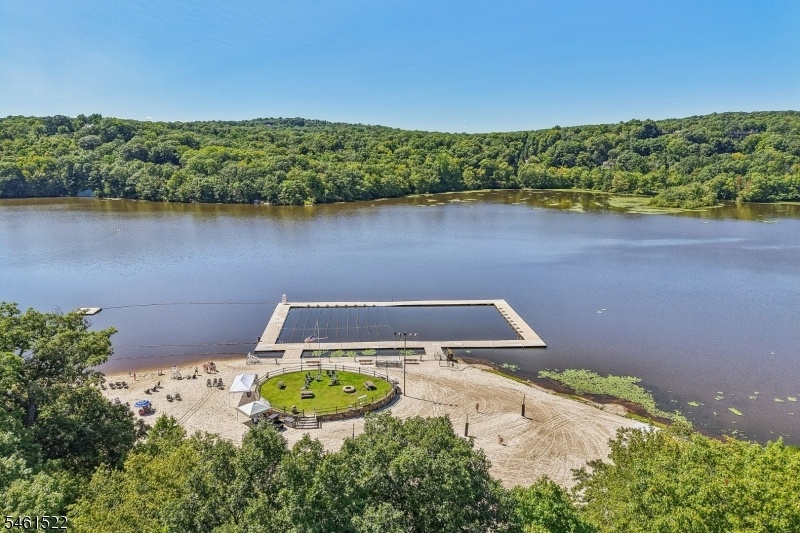Smokerise Beach & Amenities