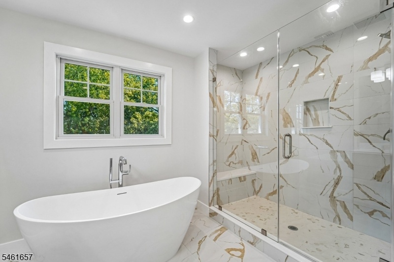 primary en-suite